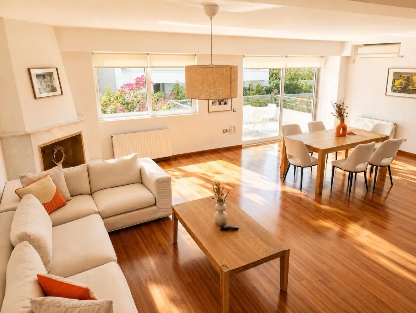 Adelos II Glow Villa 5BR 360m -Elevator-Rooftop - Image 1