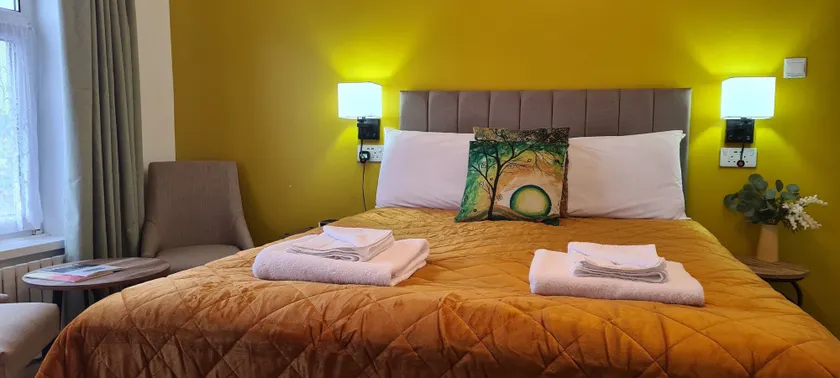 Torland Hotel - seafront location, guaranteed free parking - Image 1