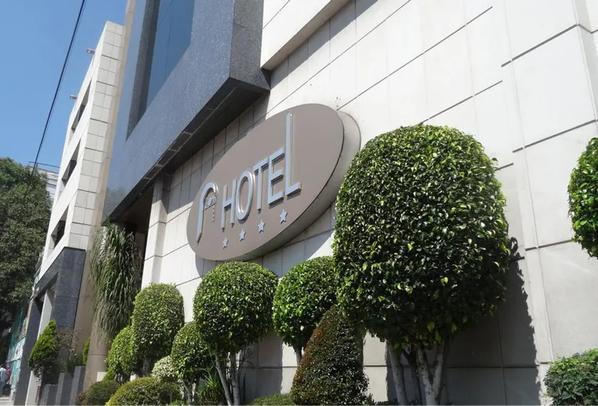 Hotel Bonn - Image 1