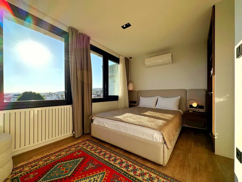 Sultan Pier Hotel - Image 1