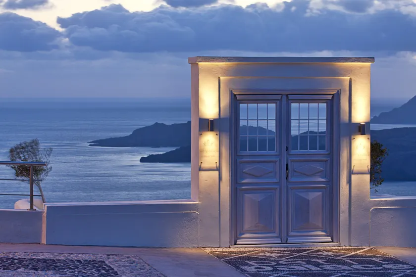 Petit Palace Suites - Image 1