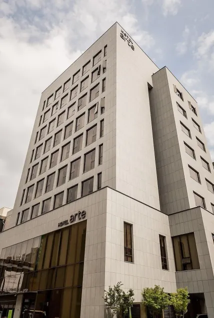 Hotel Arte - Image 1
