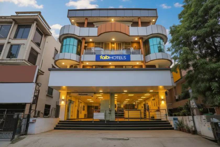 FabHotel Veetara - Image 1