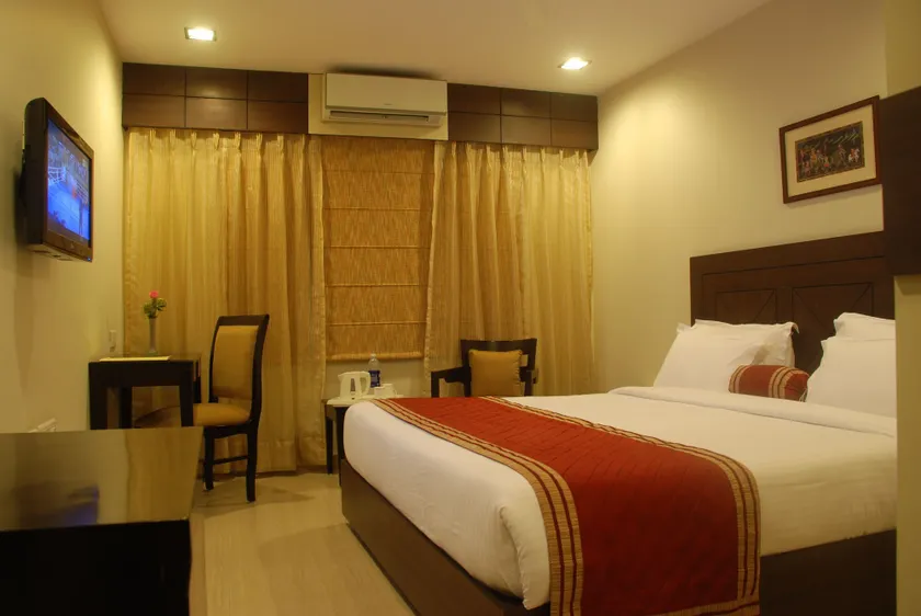 Hotel Classic Diplomat - Image 1