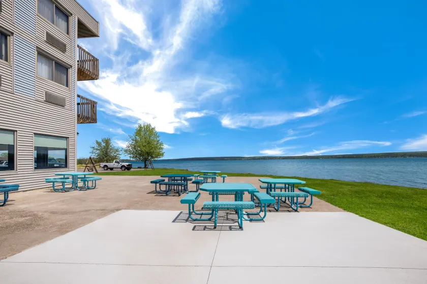 Baraga Lakeside Inn - Image 1