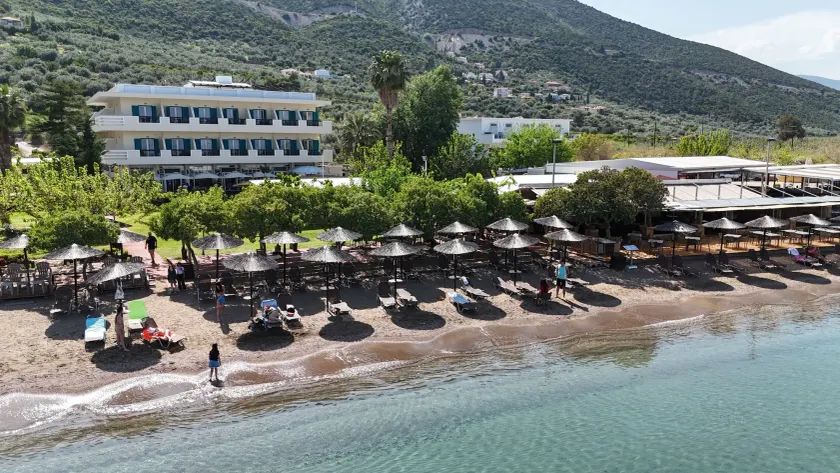 Apollon Hotel - Image 1
