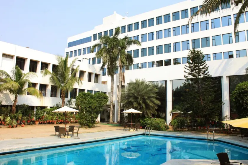 Hotel Maurya - Image 1