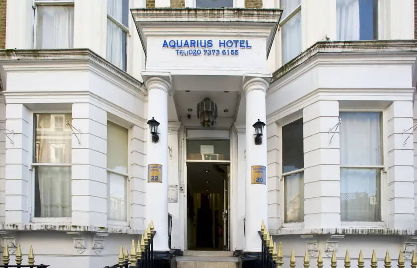 Aquarius Hotel - Image 1