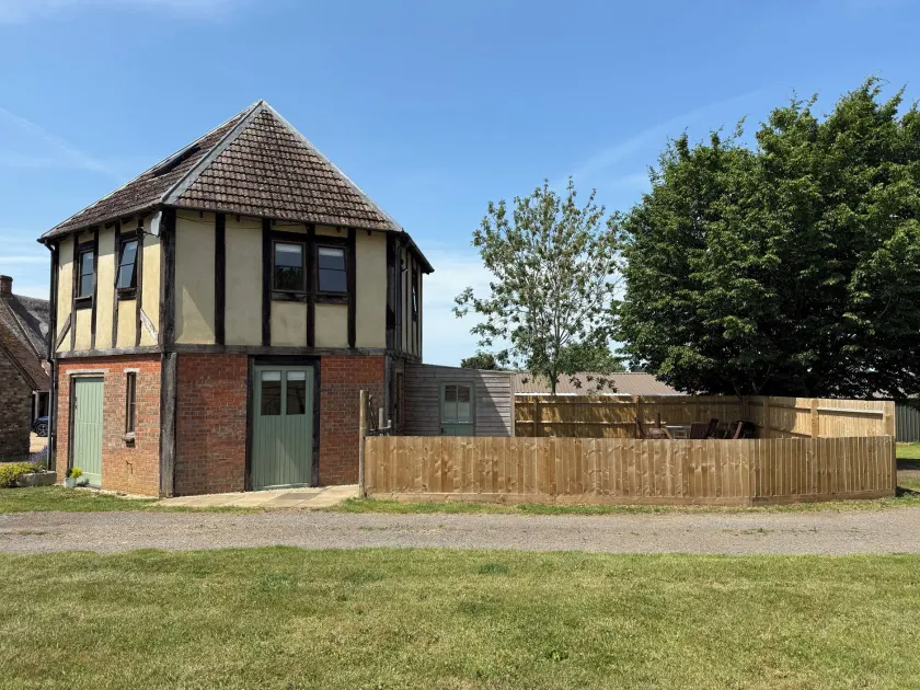 The Round House - Image 1