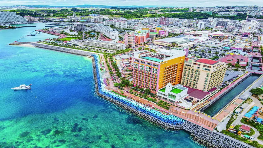Vessel Hotel Campana Okinawa - Image 1