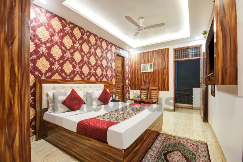 Hotel Fabulous - Delhi International Airport - Image 1