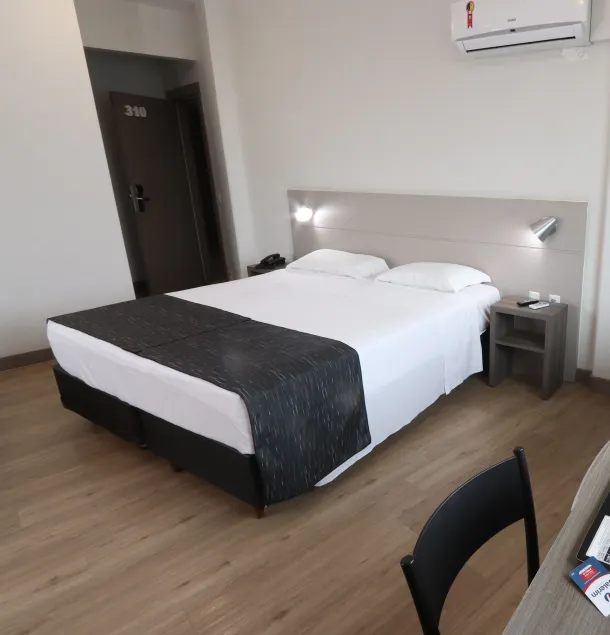 Hotel Valerim Itajaí / Navegantes - Image 1