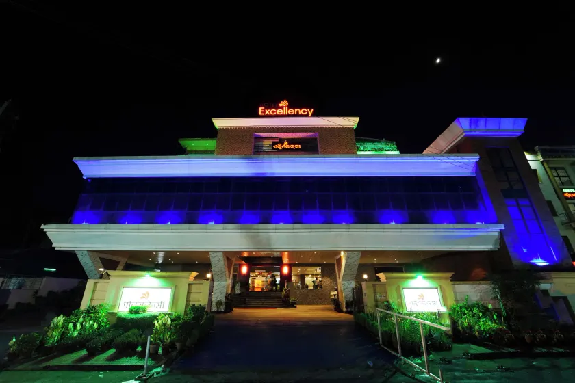 HOTEL EXCELLENCY - Image 1