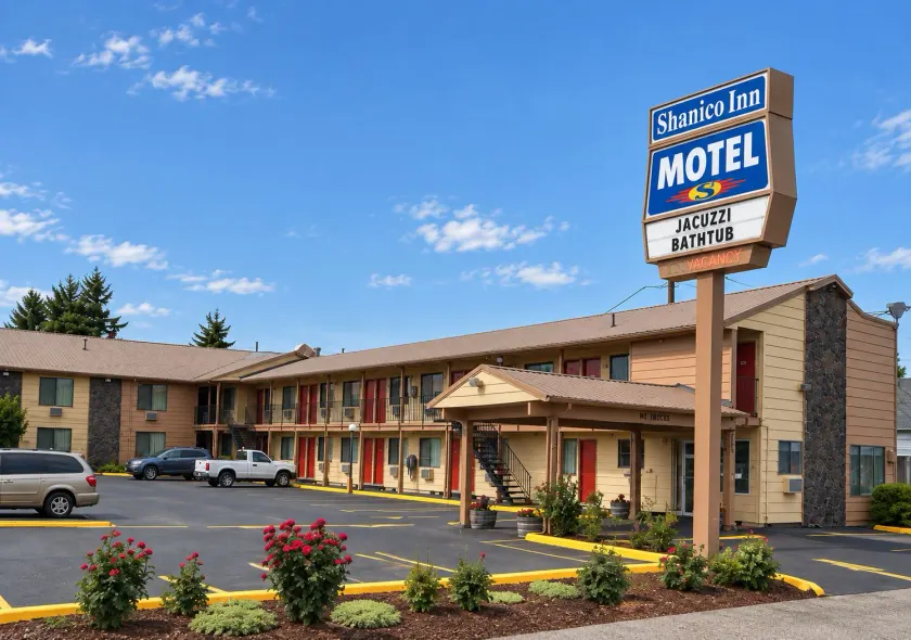 Shanico Inn - Image 1