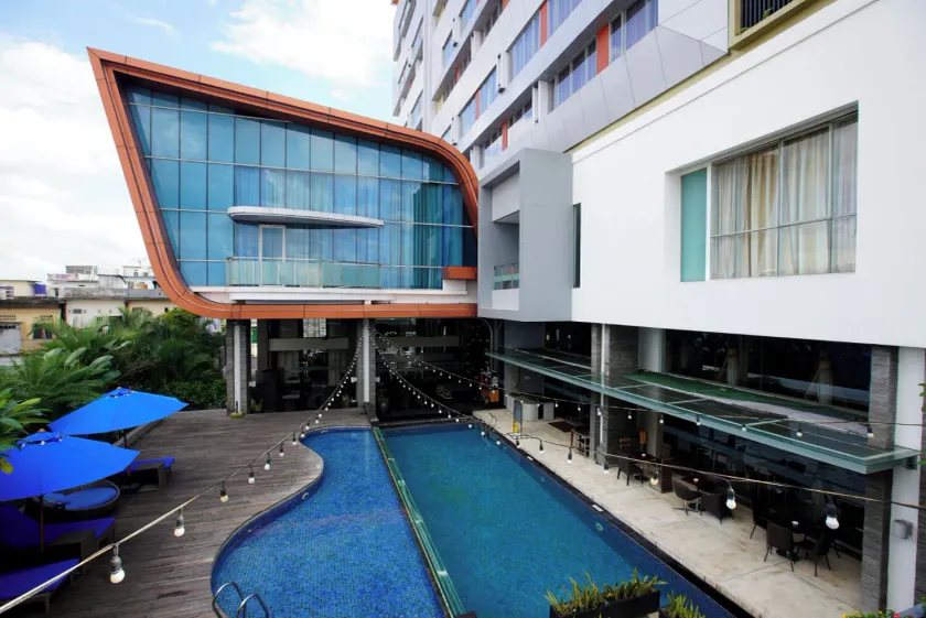 Aston Jambi Hotel & Conference Center - Image 1