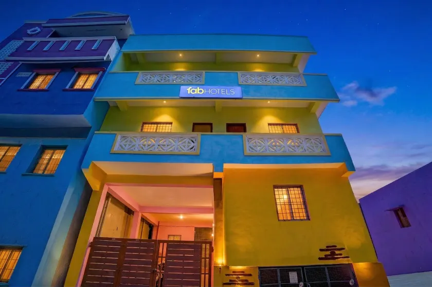 Fabhotel Jay Jaga Residency - Image 1
