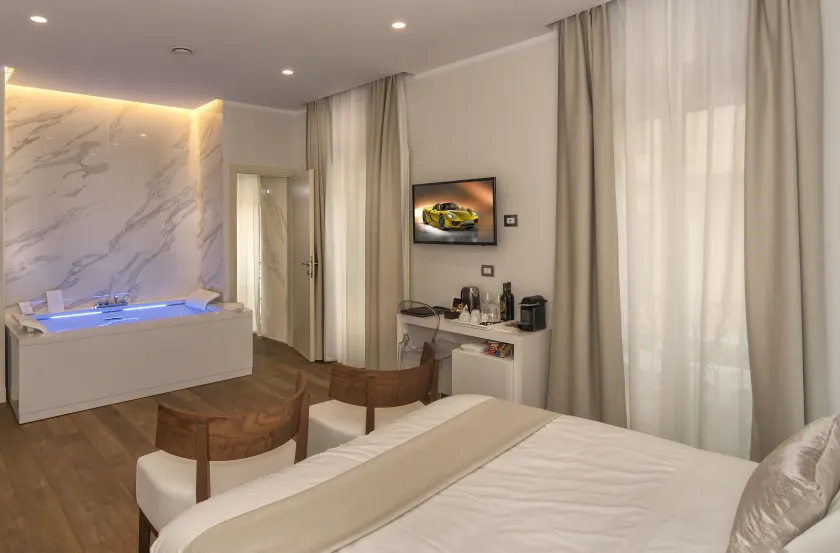 Palazzo Cini Luxury Rooms in Pisa - Image 1