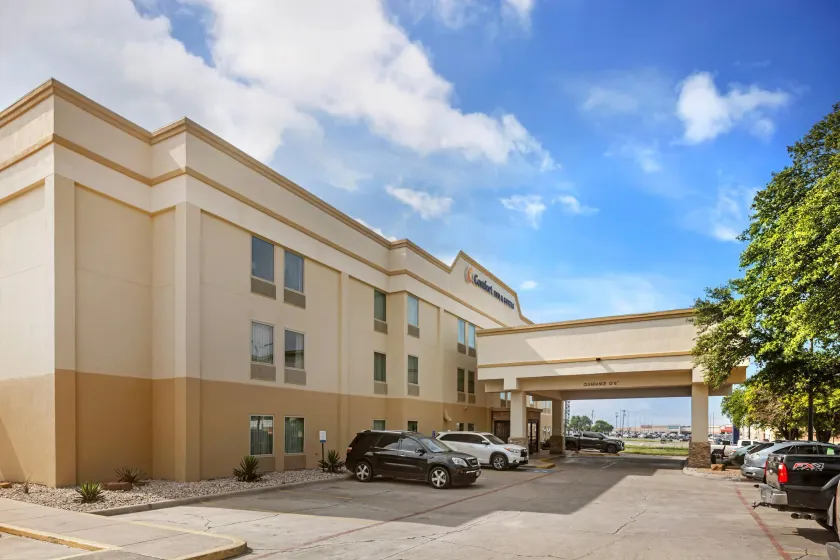 Comfort Inn & Suites Temple - Medical Center - Image 1