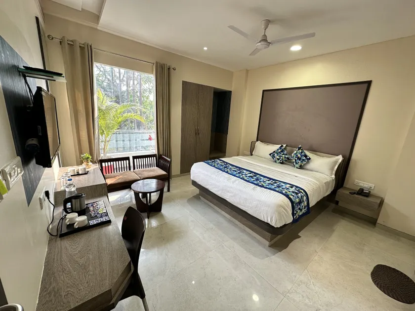 Hotel Pinaka Inn - Image 1
