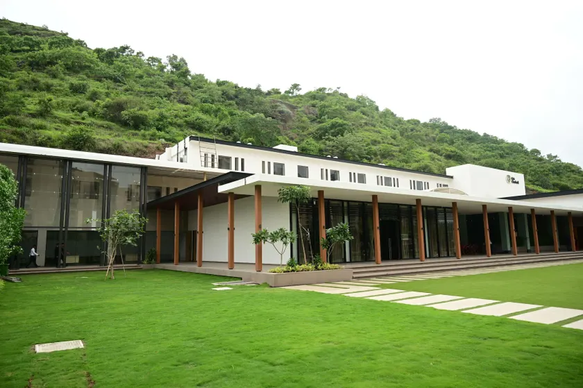 Club Charholi - Image 1