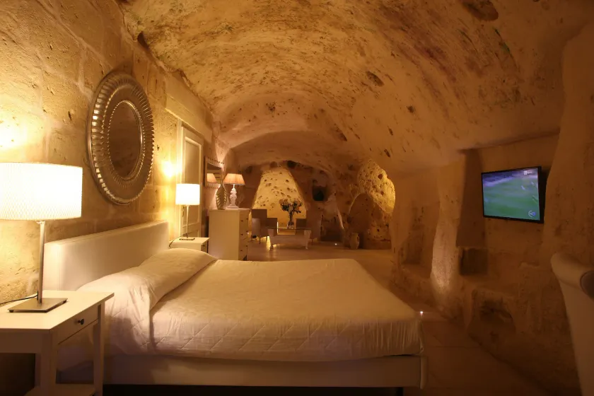 Caveoso Hotel - Image 1