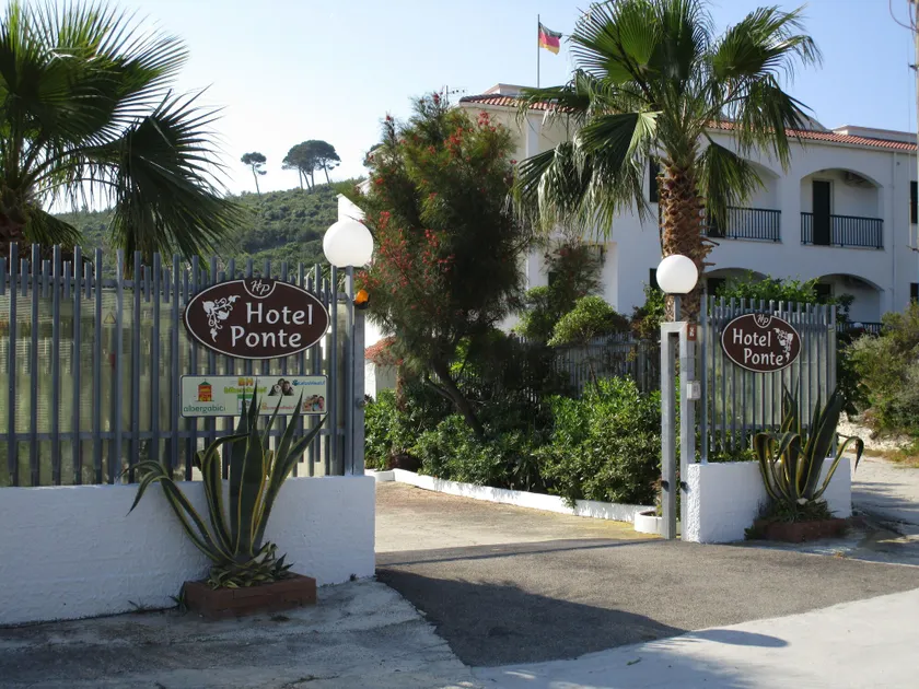 Hotel Ponte - Image 1