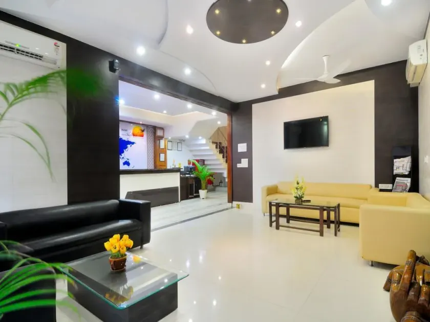 Hotel Sky Rich International -Near to Famous Karol Bagh Market & Metro Station - Image 1