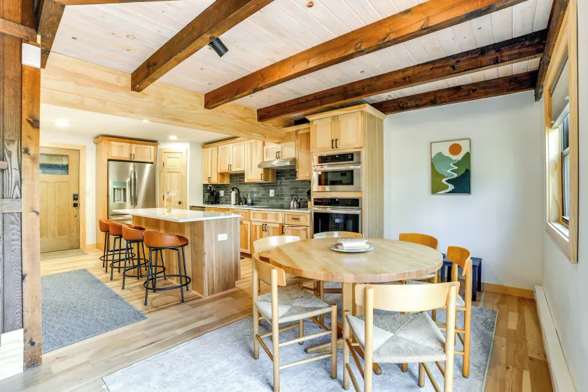 Skier's Paradise: Townhome w/ Deck in Cortland! - Image 1