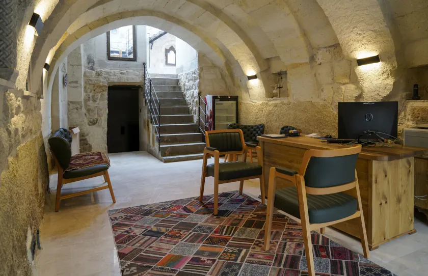 Concept Cave House - Reception