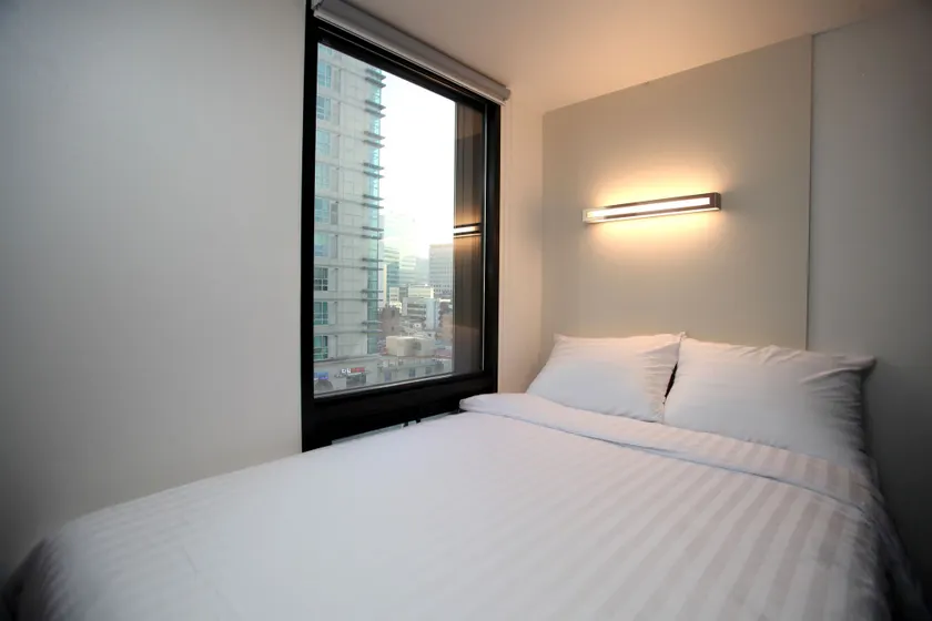 KSTAR METRO Hotel - Image 1