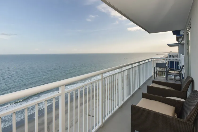 Residence Inn by Marriott Myrtle Beach Oceanfront - Image 1