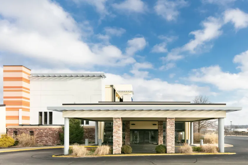  Chester Inn & Suites - Image 1
