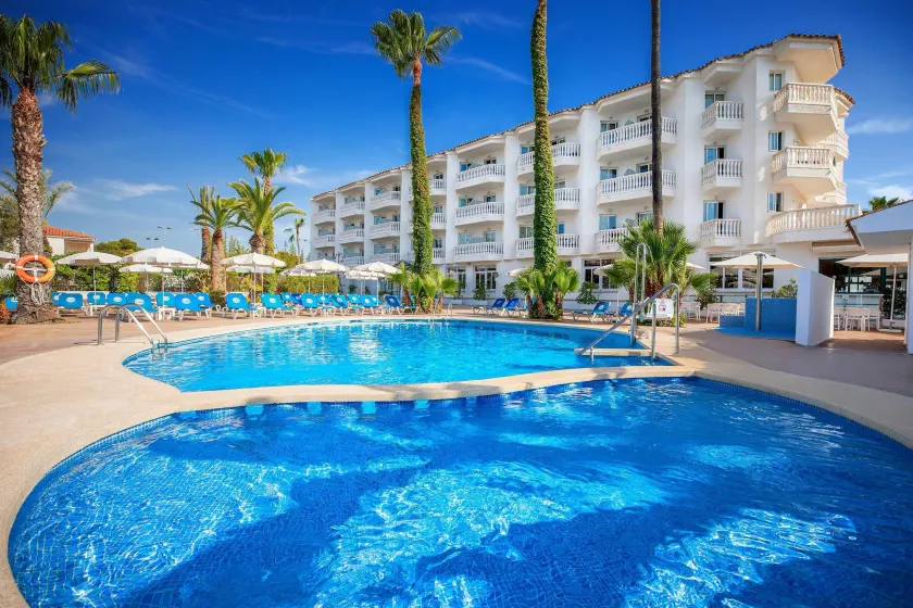 Hotel Servigroup Romana - Image 1