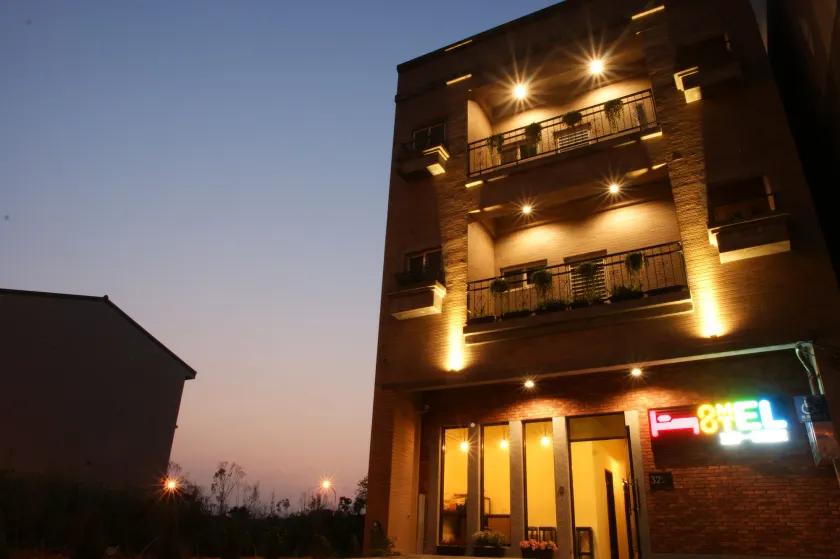 Douzi Hotel-Xpark. Gloria Outlets. Taoyuan MRT - Image 1