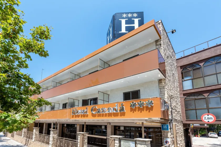Hotel Canadá - Image 1