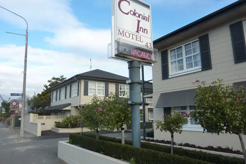Colonial Inn Motel - Image 1