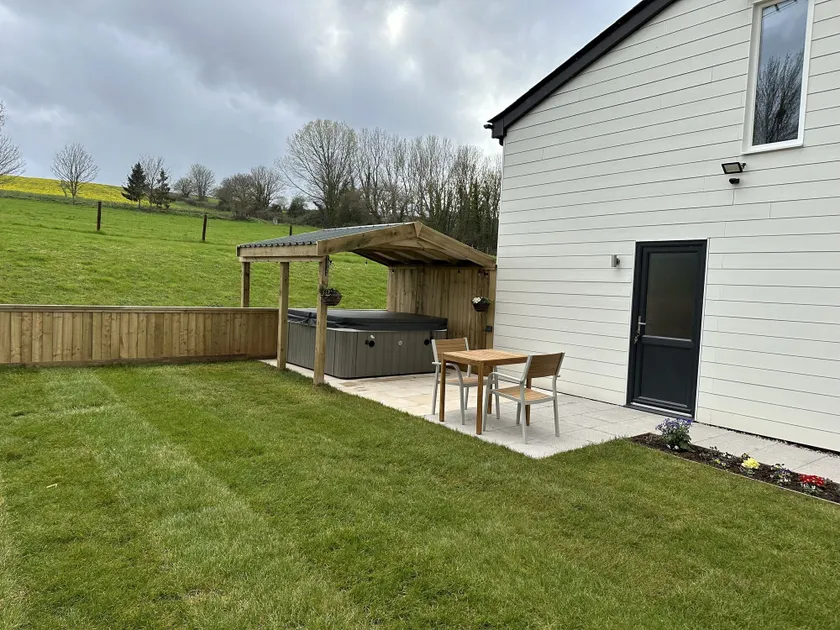 Springwell Lodge - Image 1