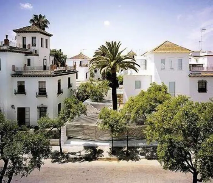 Hotel Holos - Image 1