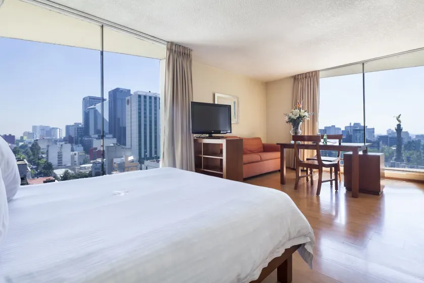 Exe Suites San Marino - Image 1