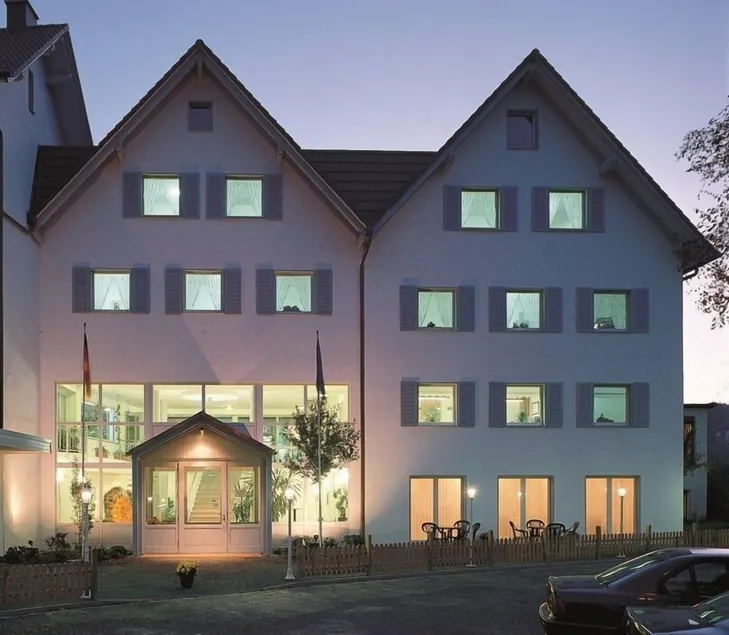 Hotel Zur Burg Sternberg - Image 1
