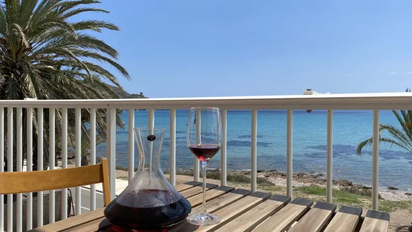 Apartament In Fron Of The Sea - Image 1