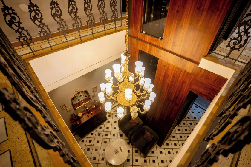 Hotel shiva kashi - Image 1