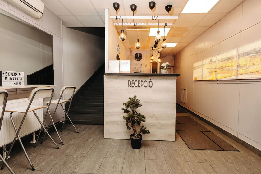 Hotel Metro - Reception