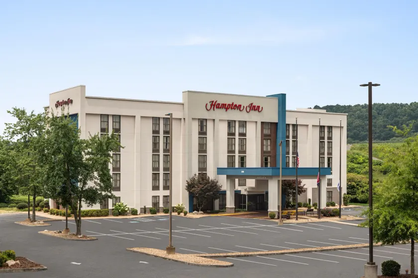 Hampton Inn Bristol - Image 1