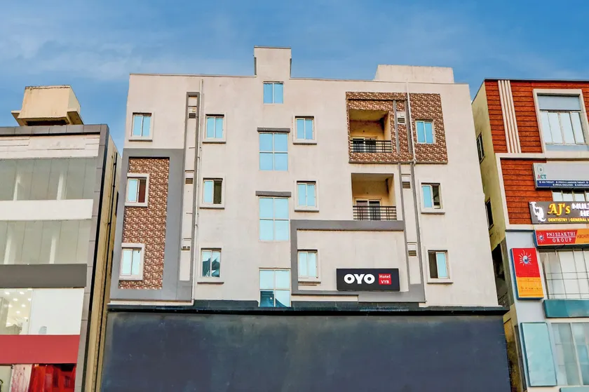 Hotel O Vyb Hotels - Image 1