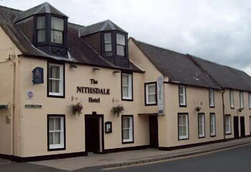 Nithsdale Hotel - Image 1