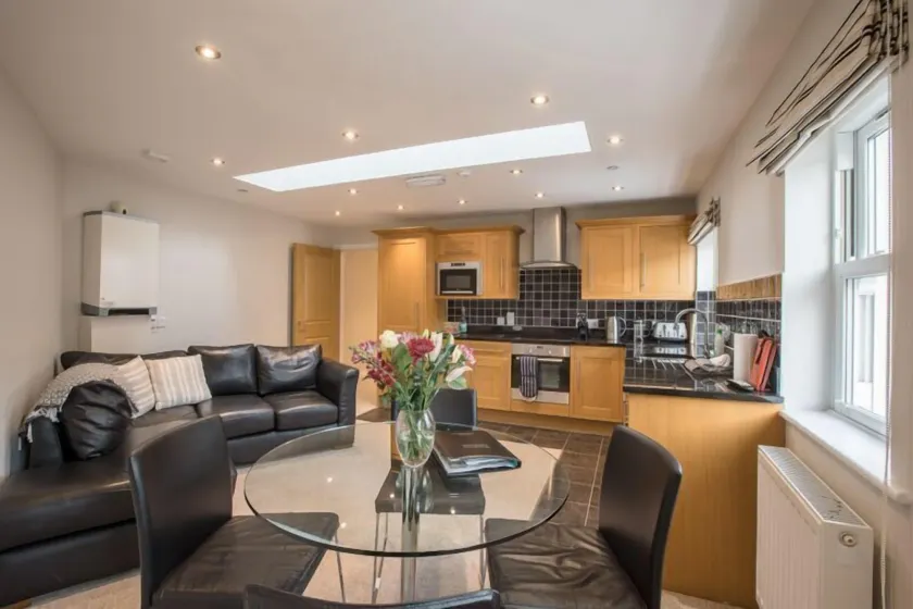 Waterfront Apartments - Image 1