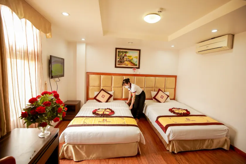 Van Mieu 2 Hotel - Image 1