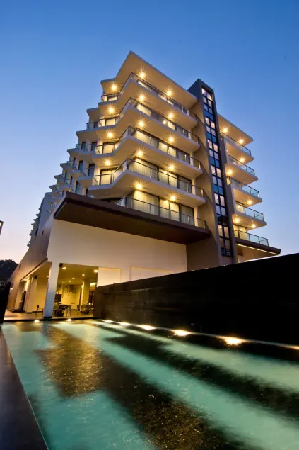 Tsix5 Hotel - Image 1