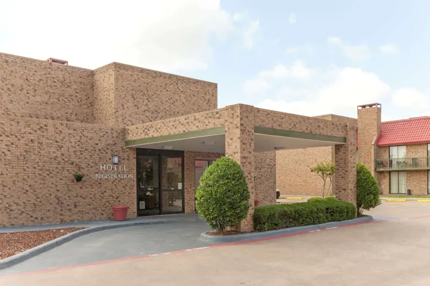 Hawthorn Extended Stay by Wyndham Richardson - Image 1